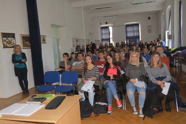 Sisak - edukativno predavanje na temu prevencije trgovanja ljudima