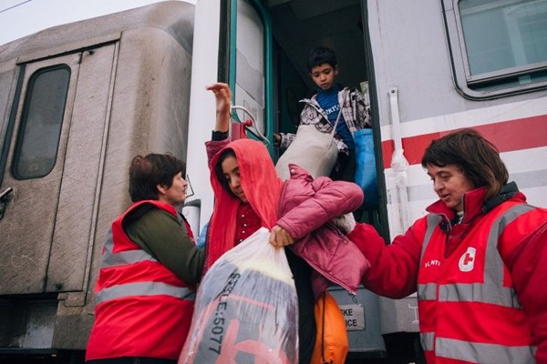 Godišnjica izbjegličke krize: Hrvatski Crveni križ i dalje pruža humanitarnu pomoć izbjeglicama i migrantima koji su u Hrvatskoj