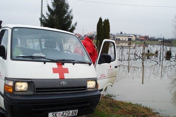 Sisak - pomoć poplavljenim područjima