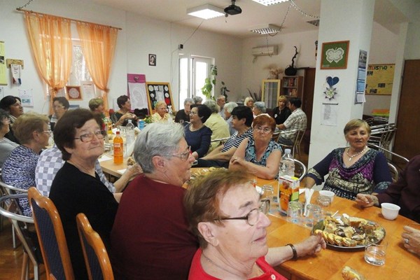 Hvar - starija dob vodi nas kroz baštinu